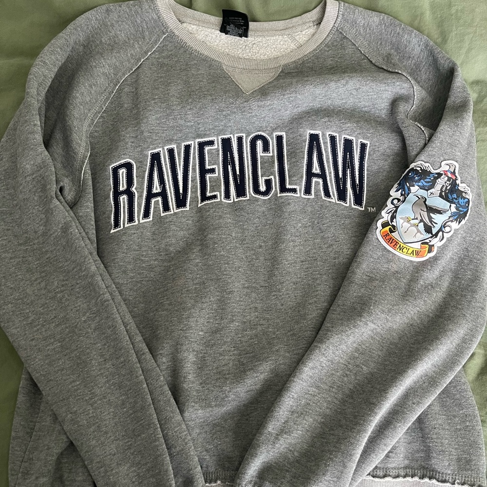 Authentic Universal Studios Ravenclaw Pullover